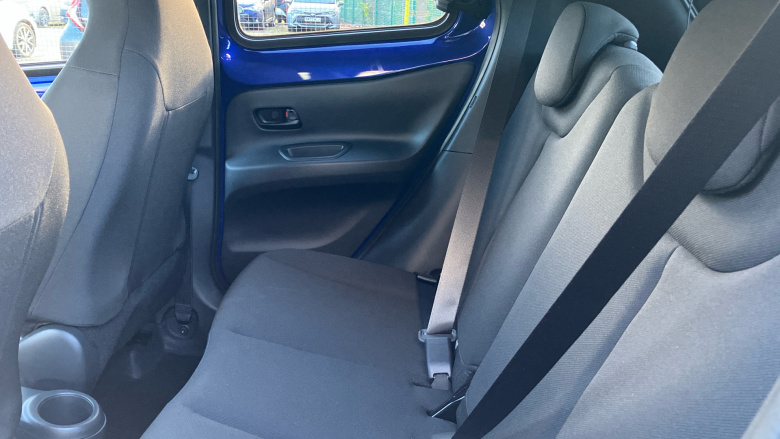 Toyota Aygo X 1.0 VVT-i Edge 5dr Petrol Hatchback